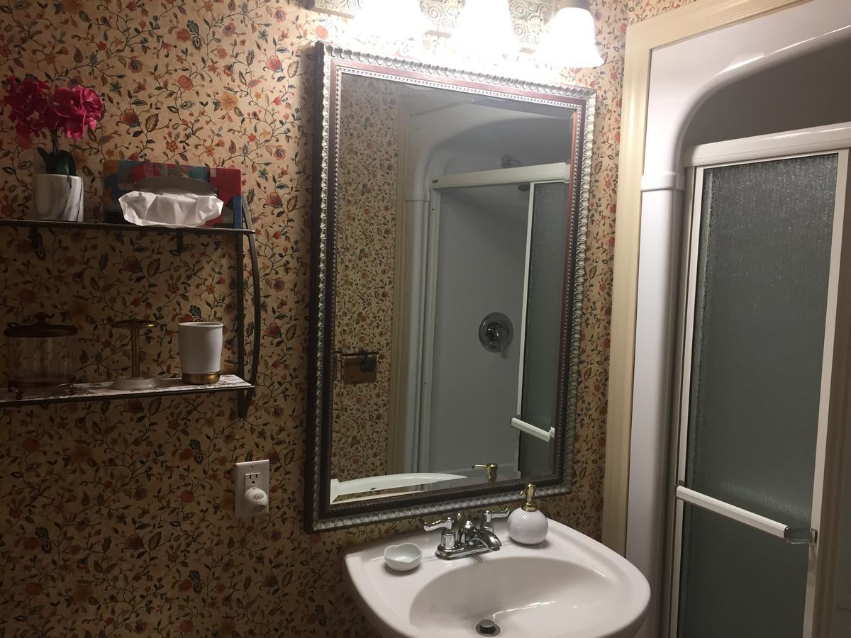 לינה וארוחת בוקר ניאגרה און דה לייק Kellar House מראה חיצוני תמונה
