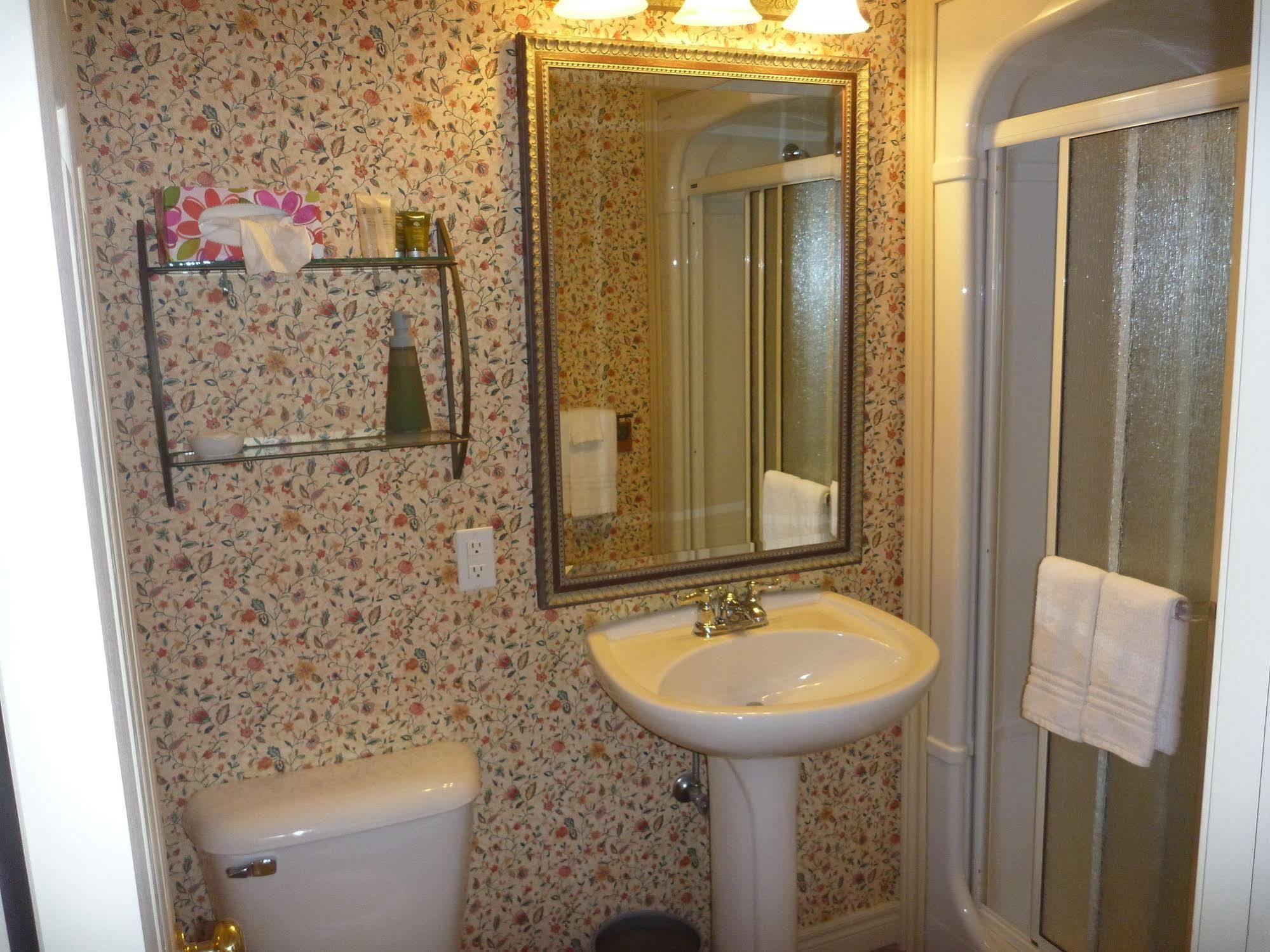 לינה וארוחת בוקר ניאגרה און דה לייק Kellar House מראה חיצוני תמונה